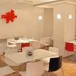 Trefacio Hotel