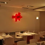 Trefacio Hotel *