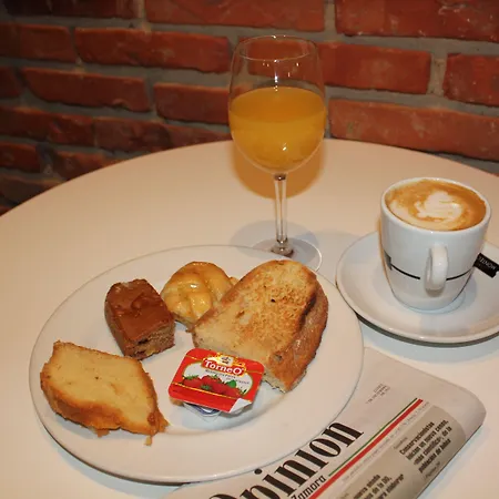 Trefacio Hotell *