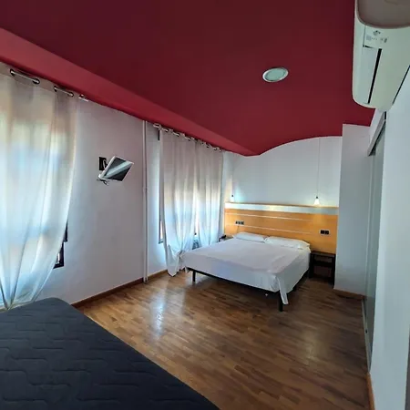 Trefacio Hotell *