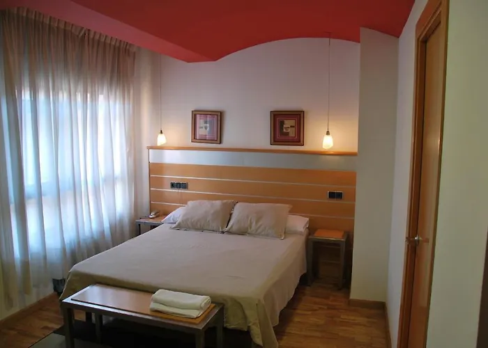 Hotell Trefacio Zamora